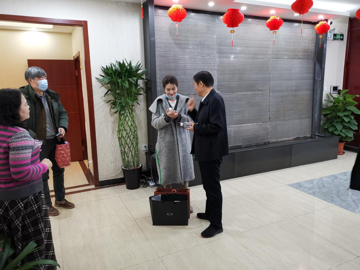 北京岳氏集團攜手海華文化藝術(shù)聯(lián)合會協(xié)辦 【2021今宵有約元宵晚會】