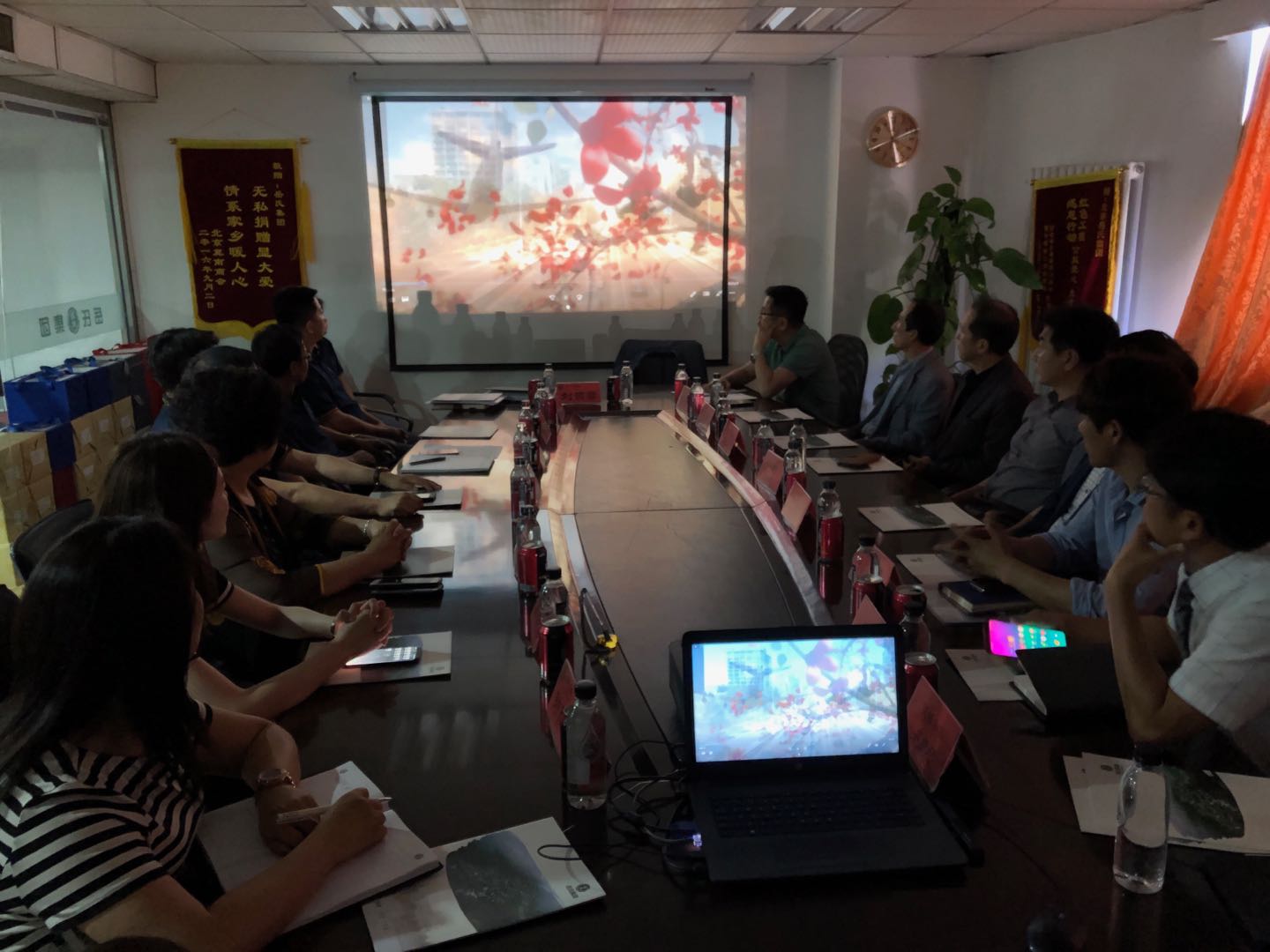 韓國(guó)農(nóng)業(yè)協(xié)會(huì)、漢城BCC公司、韓國(guó)賢光國(guó)際到訪岳氏集團(tuán)與并簽署合作協(xié)議